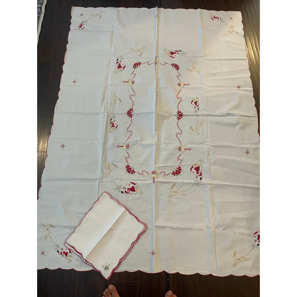 NOS Vintage Christmas Tablecloth & Napkins Set Embroidered Santa Sleigh Reindeer